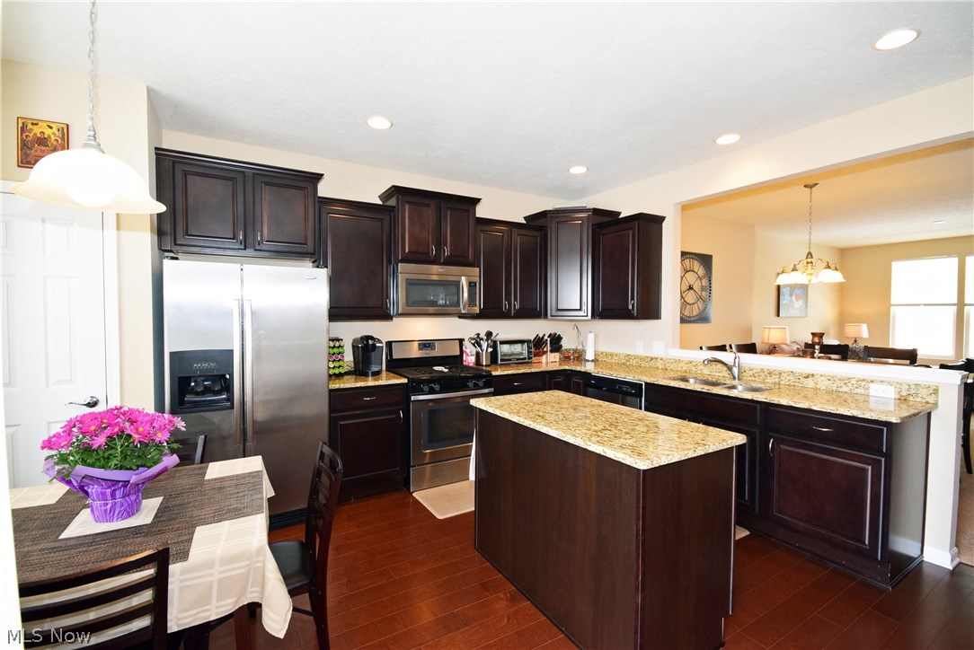 Montrose Park Ph 1 - Residential