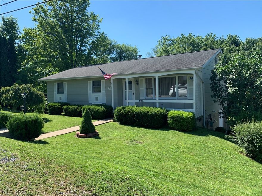 Very well maintained ranch home just on the edge of town. This home comes complete with 3 bedrooms and 1 1/2 baths on the first floor. Master bedroom has nice size walk-in closet and half bath. Nice kitchen area with adjoining dining area. Walk out basement is completely finished with its own family room and another bedroom along with an additional full kitchen setup. Nice deck off of the rear of the home overlooking the back yard. 1 car garage in the basement.
Call today for your personal tour!