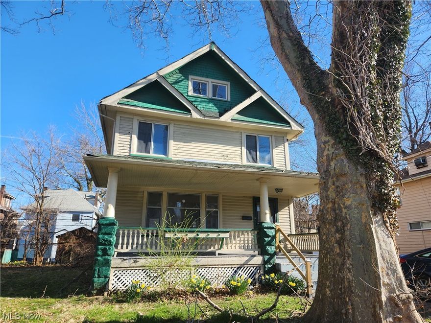 Great investment opportunity! Home needs full rehab, but has strong rental income potential. Front porch, spacious living room and dining room with built ins. Three nice size bedrooms upstairs with a large 3rd floor space.