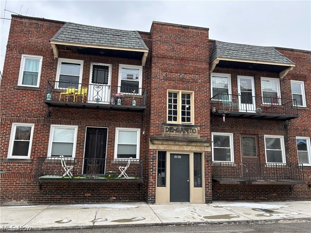 Photo of 1311 W 69th Street #4, Cleveland, OH 44102 (MLS # 5202865)