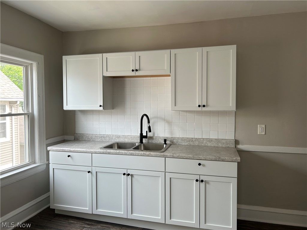 Photo of 1311 W 69th Street #4, Cleveland, OH 44102 (MLS # 5202865)