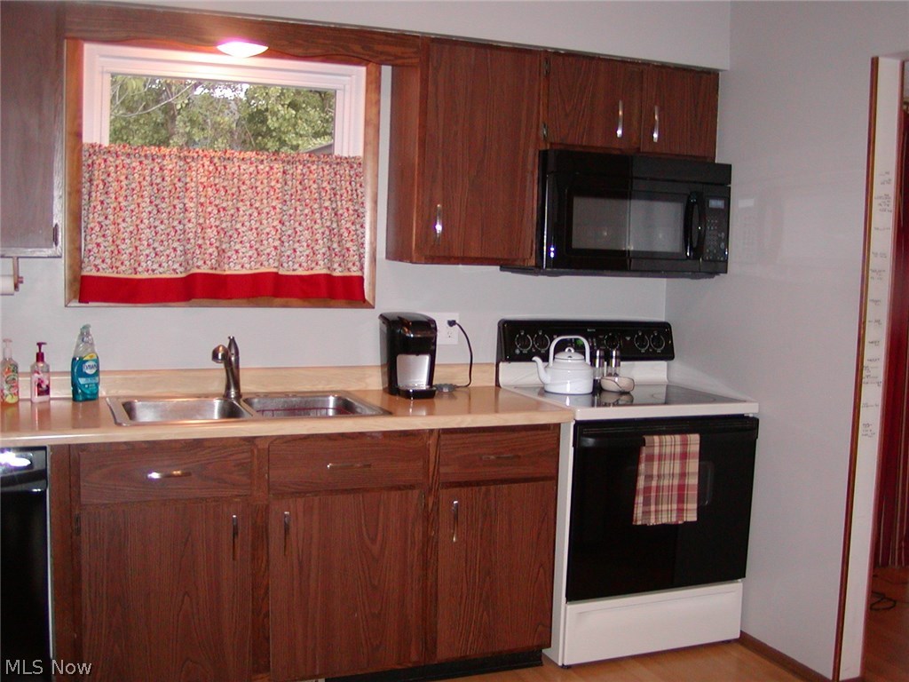 Wyoga Lake Park - Residential