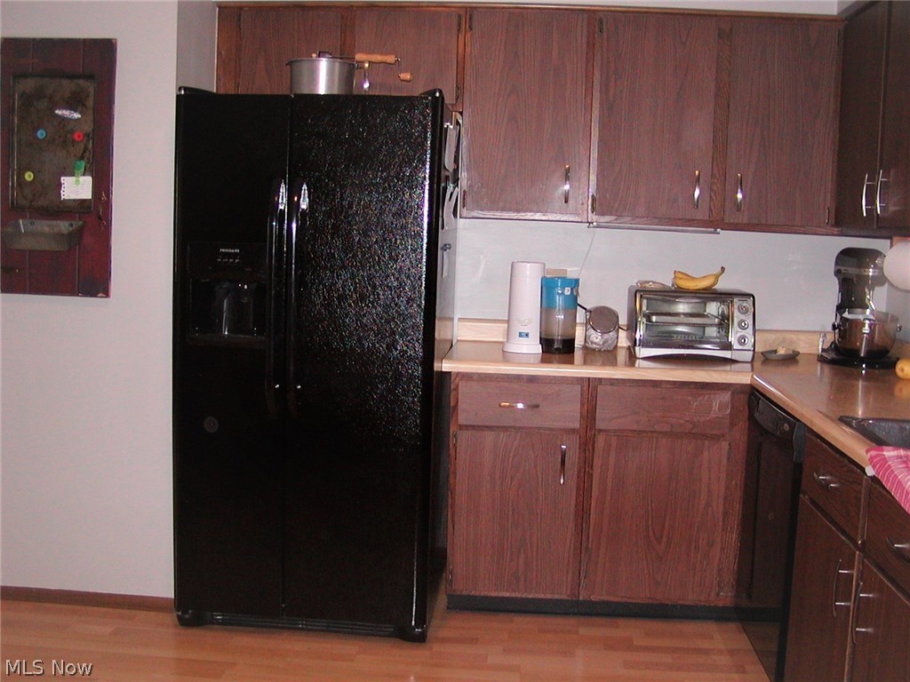 Wyoga Lake Park - Residential
