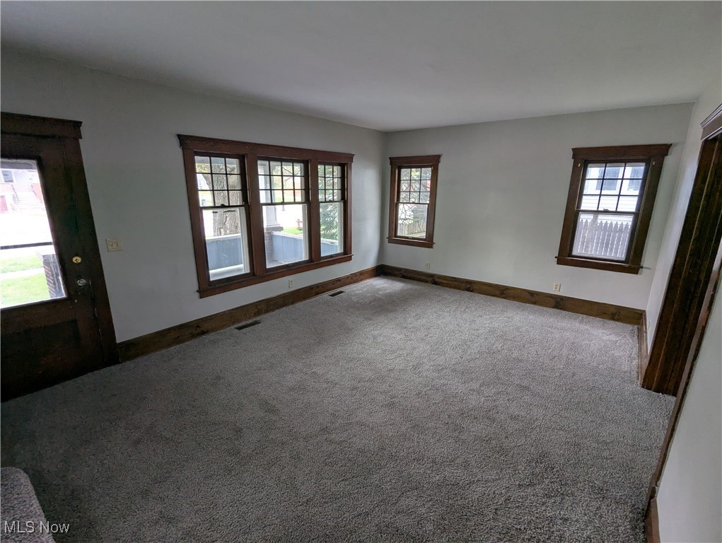 906 Middle Avenue, Elyria, Ohio image 3