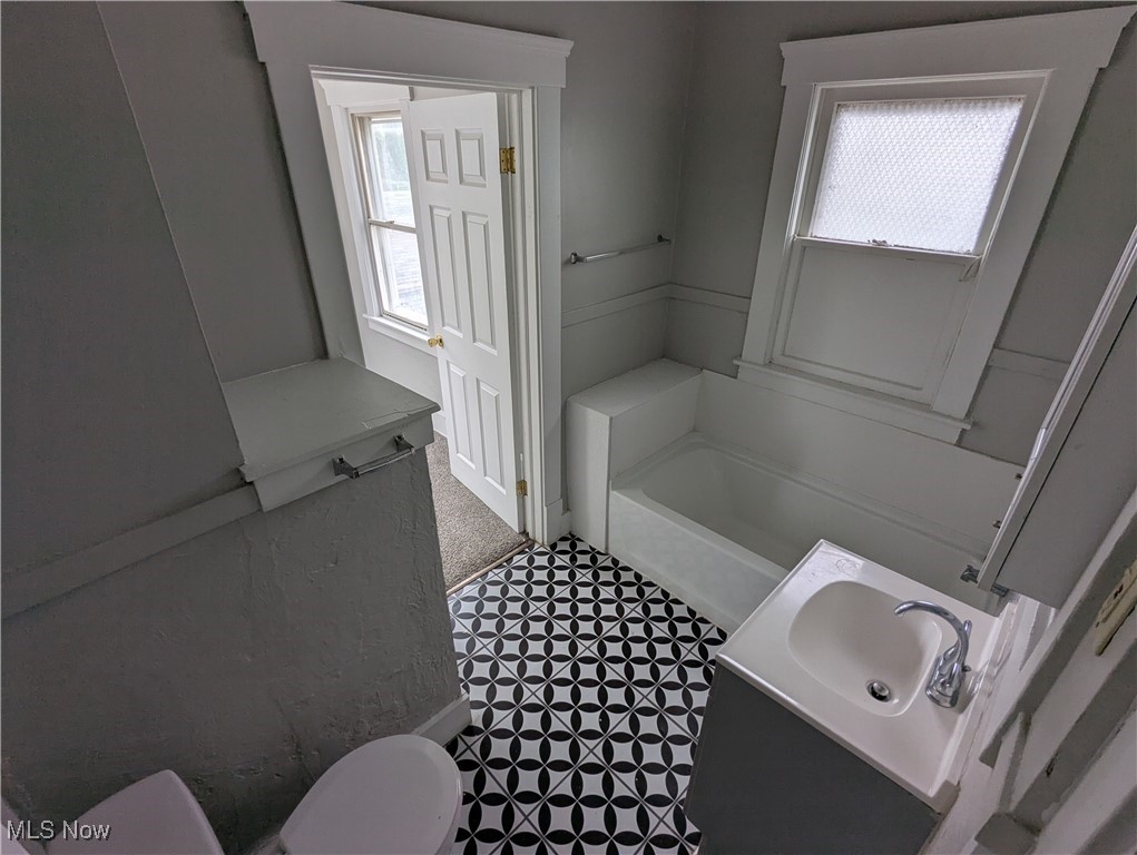 906 Middle Avenue, Elyria, Ohio image 13