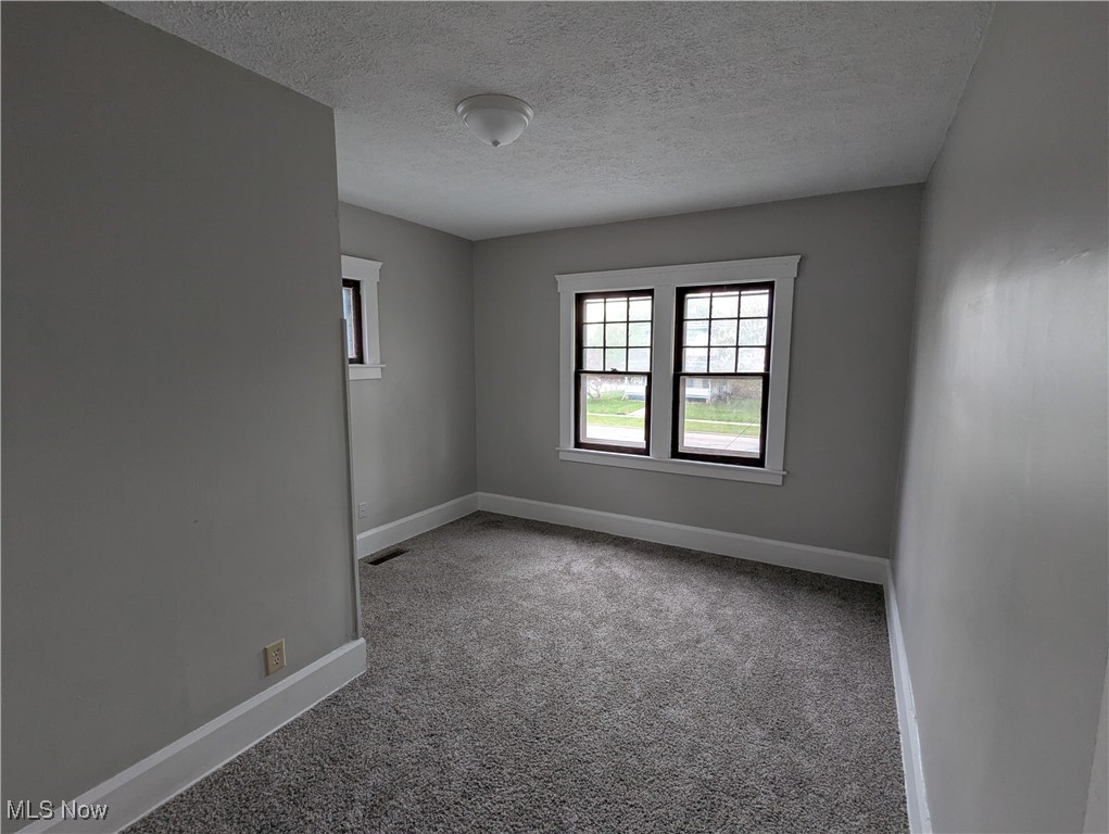 906 Middle Avenue, Elyria, Ohio image 9