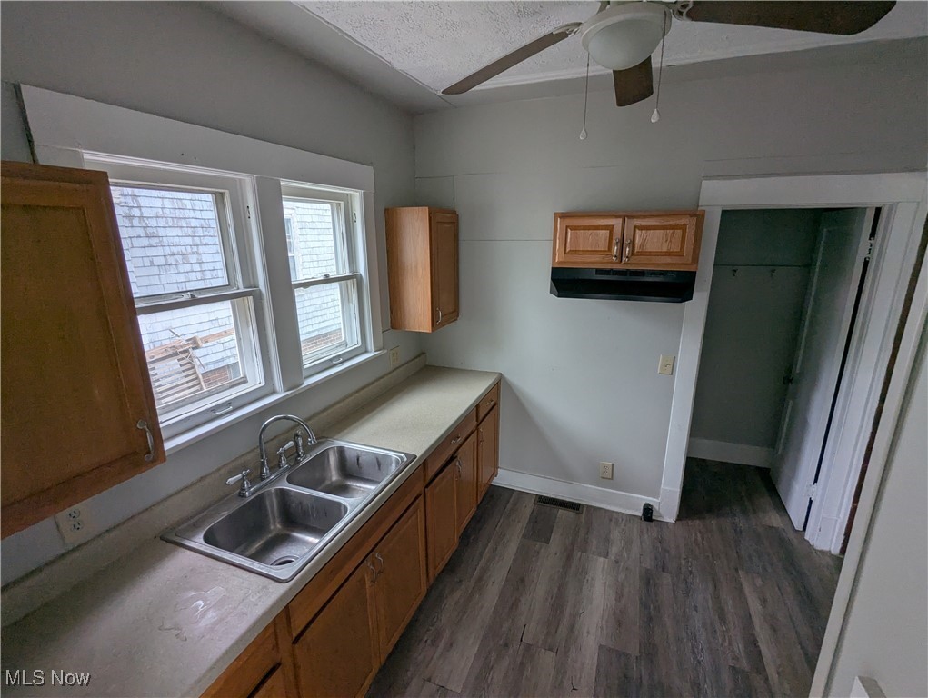 906 Middle Avenue, Elyria, Ohio image 7