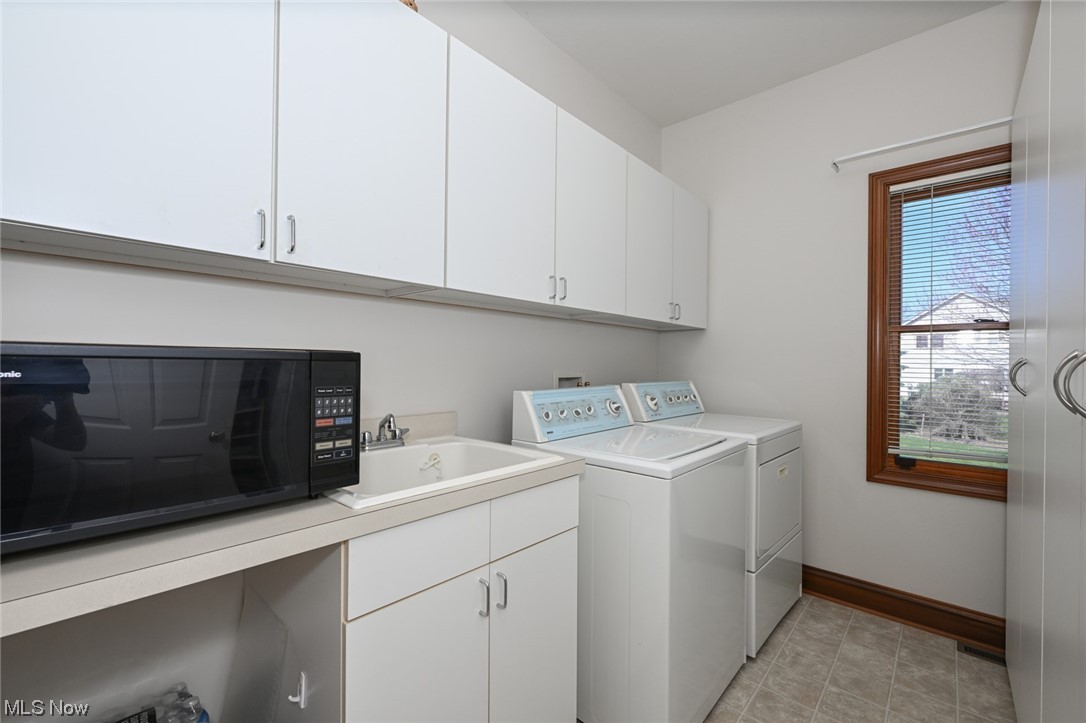 Bob-O-Link - Residential