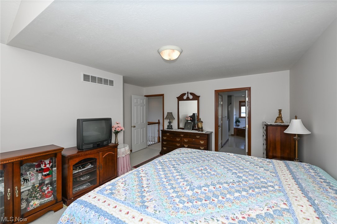 Bob-O-Link - Residential