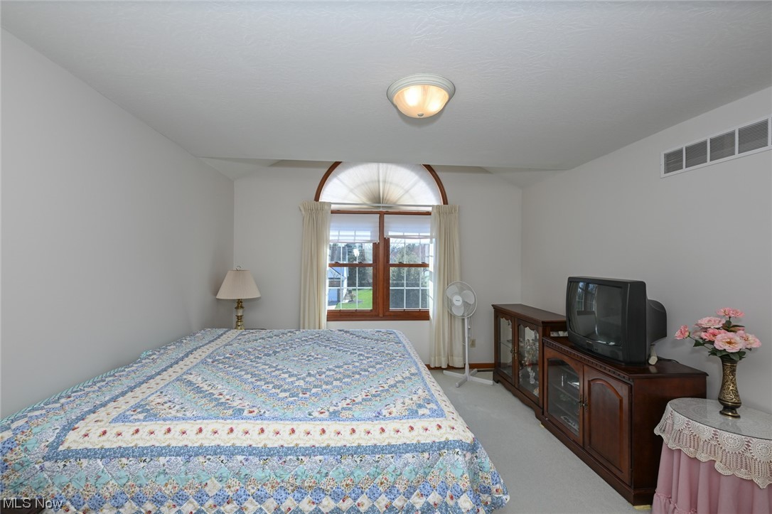 Bob-O-Link - Residential