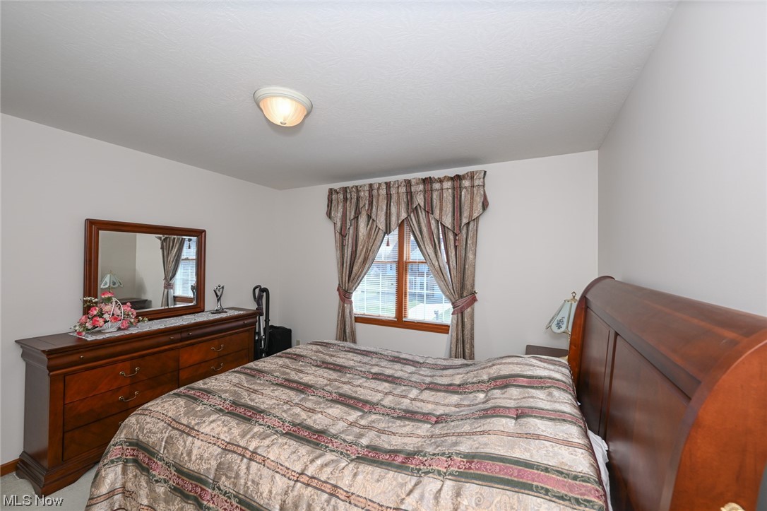 Bob-O-Link - Residential