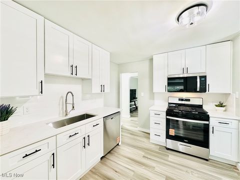 Tiny photo for 3326 Grovewood Avenue, Parma, OH 44134 (MLS # 5184524)