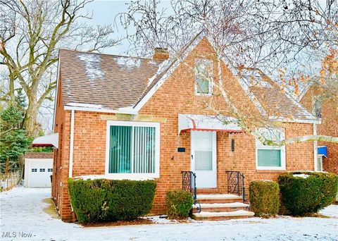 Photo of 3326 Grovewood Avenue, Parma, OH 44134 (MLS # 5184524)