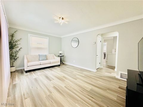 Tiny photo for 3326 Grovewood Avenue, Parma, OH 44134 (MLS # 5184524)