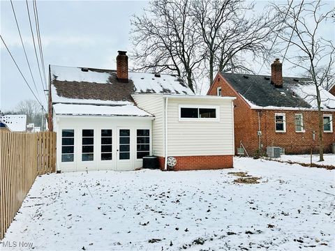 Tiny photo for 3326 Grovewood Avenue, Parma, OH 44134 (MLS # 5184524)