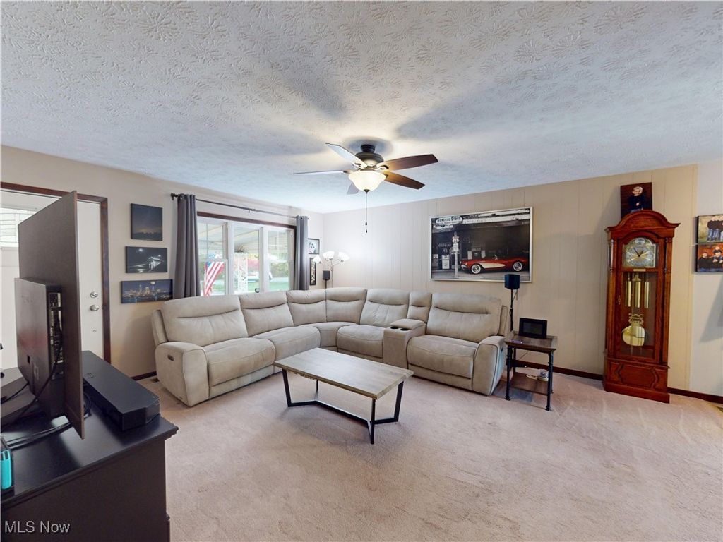 Photo of 3680 Foothill Boulevard, Willoughby, OH 44094 (MLS # 5167800)