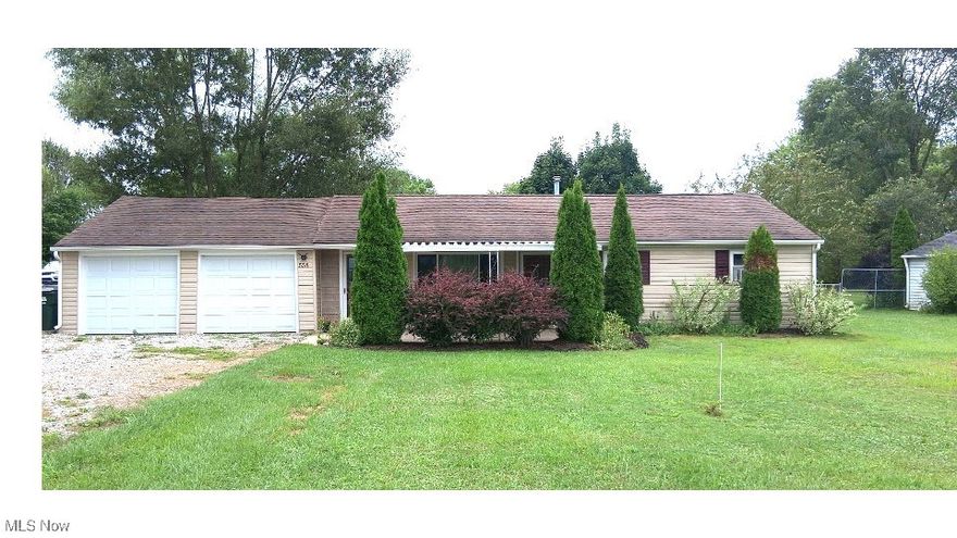 We are reviewing all applications and will be removing it as soon as lease is signed.
Looking to rent a clean one-floor living home with a 2-car attached garage with lots of storage, three bedrooms, one full bath, breezeway or dining room, sitting area, whatever you need.  Great-sized fenced-in backyard and oversized shed.  Patio off the garage, with lots of sunlight. All appliances, including the furnace and hot water tank, are 8 years old.  Tenant must fill out the online form before scheduling an appointment to view the home.
Pets are allowed with prior authorization and a separate security deposit, and a required first month's rent plus security deposit.  Contact the listing agent for details.