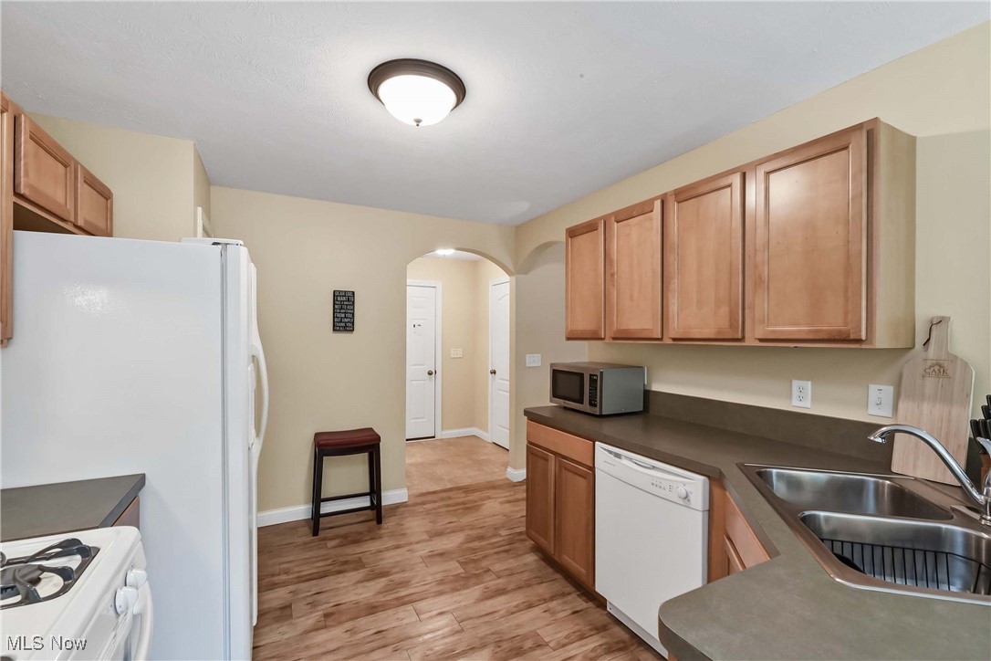 Nautica At Lake Erie Shores Condo - Residential