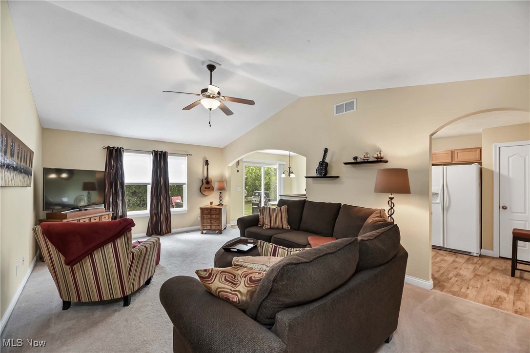 Nautica At Lake Erie Shores Condo - Residential