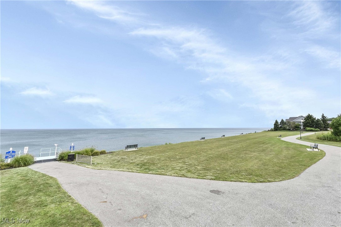 Nautica At Lake Erie Shores Condo - Residential