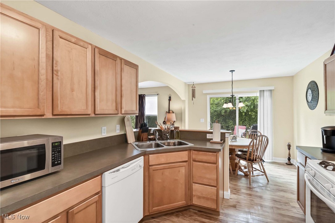 Nautica At Lake Erie Shores Condo - Residential