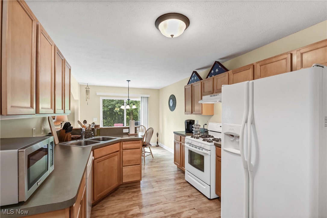 Nautica At Lake Erie Shores Condo - Residential