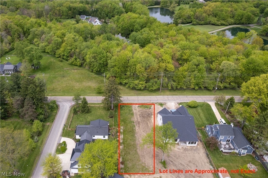 15813 Hemlock Road