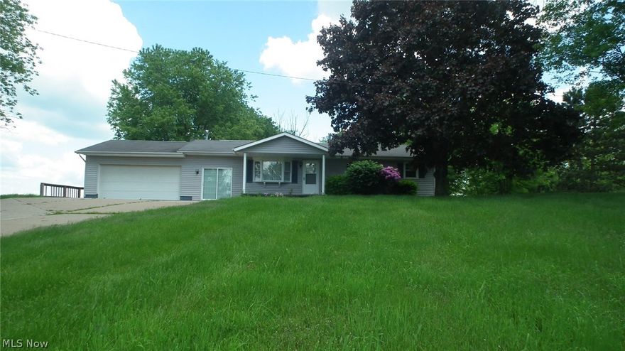 This remarkable one story home is located in a lovely country setting sitting on 1 acre. The home features 5 bedroom, and 2 full baths. 2 of the bedrooms are located in the basement. It also has a 2 car attached garage and a nice rear deck.