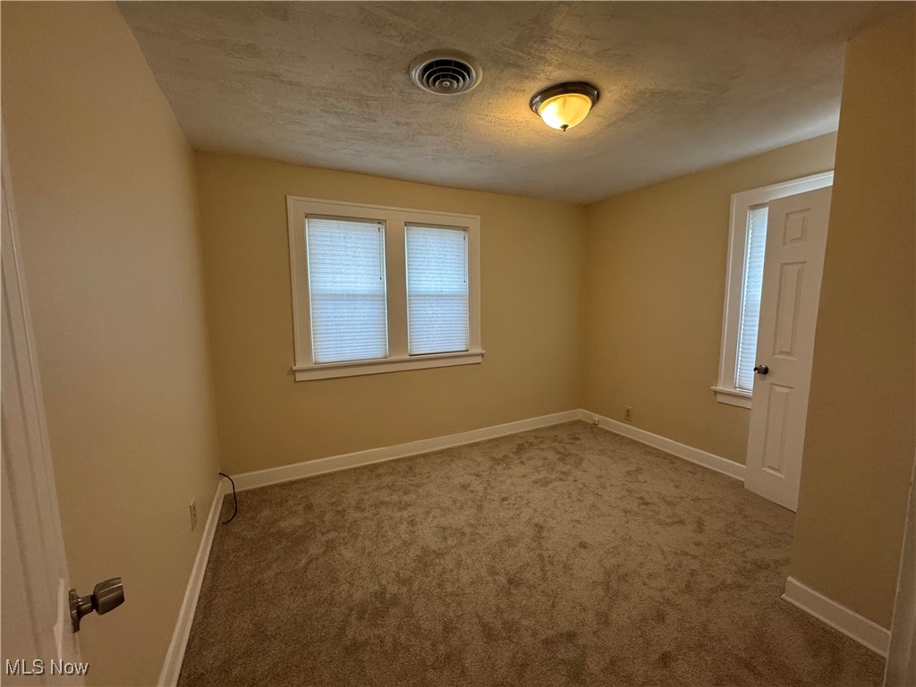 19901 Gardenview Drive, Maple Heights, Ohio image 18