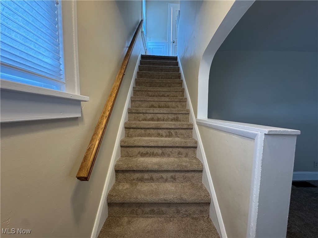 19901 Gardenview Drive, Maple Heights, Ohio image 13