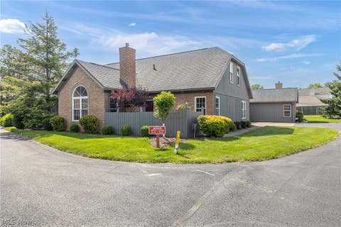 Condo For Sale - 1055 North Jefferson Street #B<br/> Medina, OH 44256