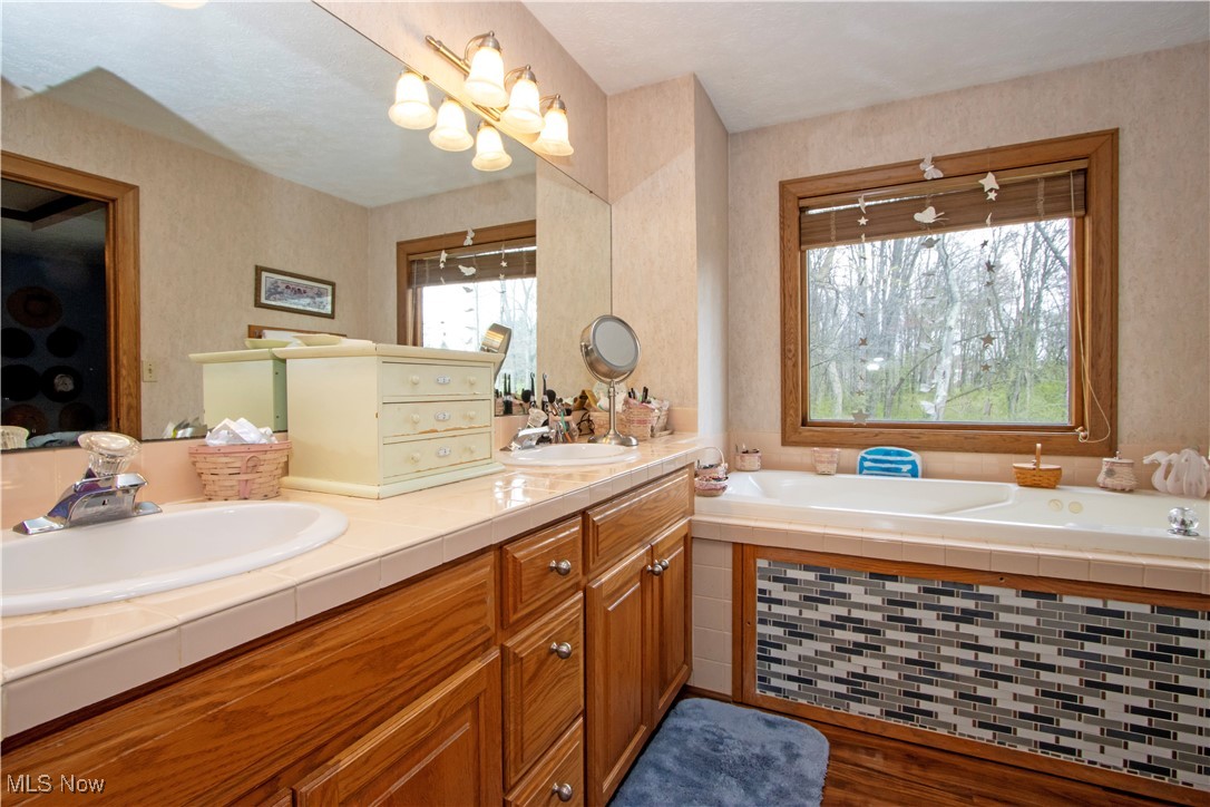 2766 Vinton Woods Dr, Wooster, Ohio image 17