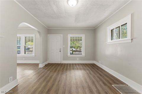 Tiny photo for 974 Lovers Lane, Akron, OH 44306 (MLS # 5210265)