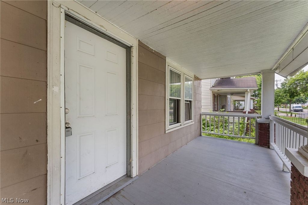 Photo of 974 Lovers Lane, Akron, OH 44306 (MLS # 5210265)
