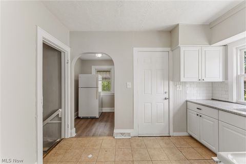 Tiny photo for 974 Lovers Lane, Akron, OH 44306 (MLS # 5210265)