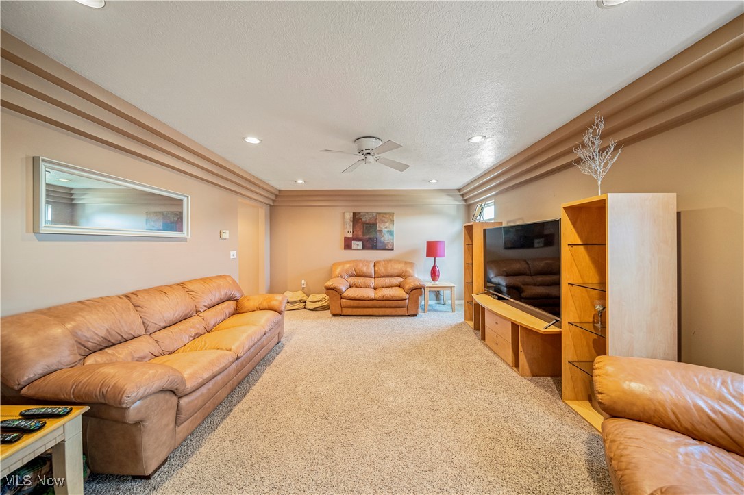 1407 Bellview Street, Wickliffe, Ohio image 10