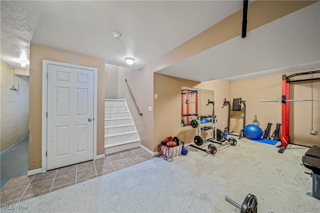 1407 Bellview Street, Wickliffe, Ohio image 24