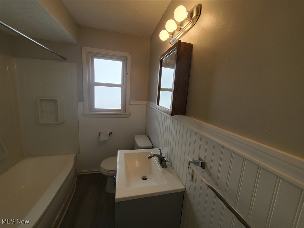 Cleveland, Ohio 44128, United States, 3 Bedrooms Bedrooms, ,2 BathroomsBathrooms,Residential,Active,221753