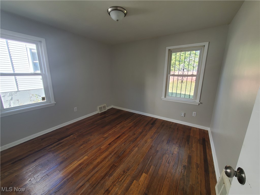 Cleveland, Ohio 44128, United States, 3 Bedrooms Bedrooms, ,2 BathroomsBathrooms,Residential,Active,221753