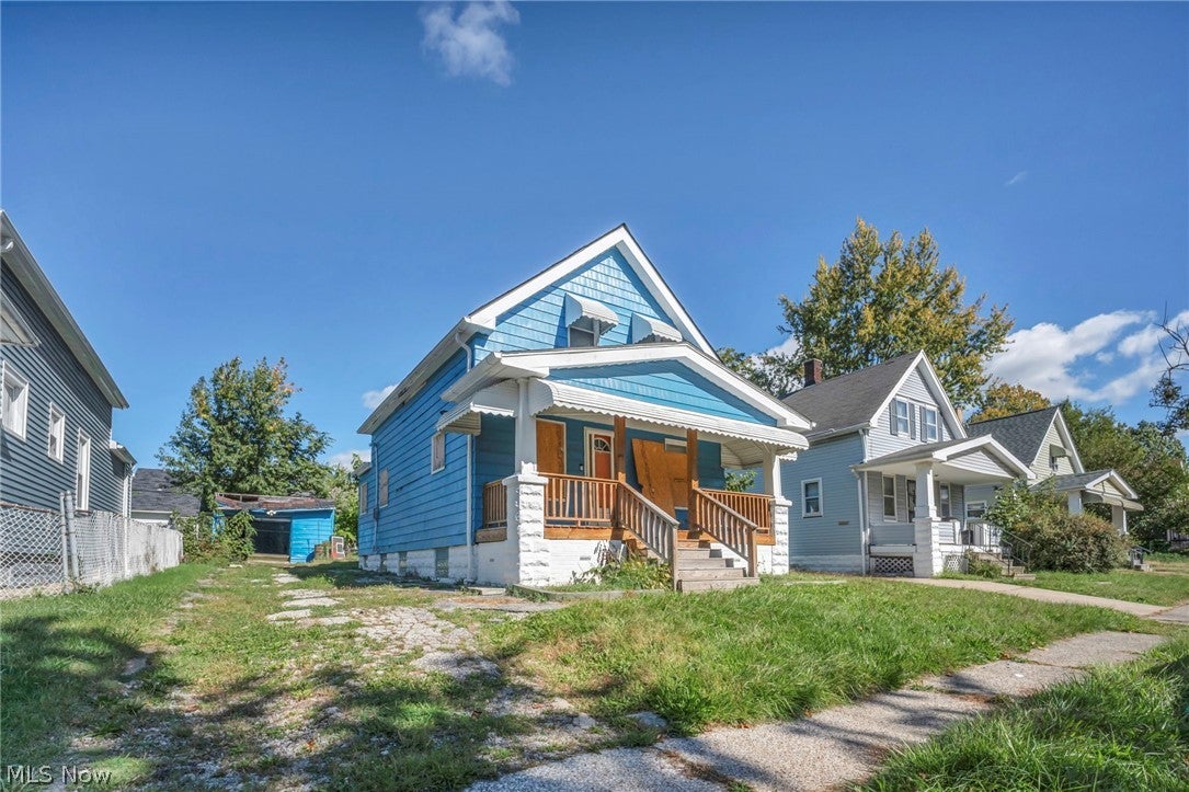 13709 Durkee Avenue