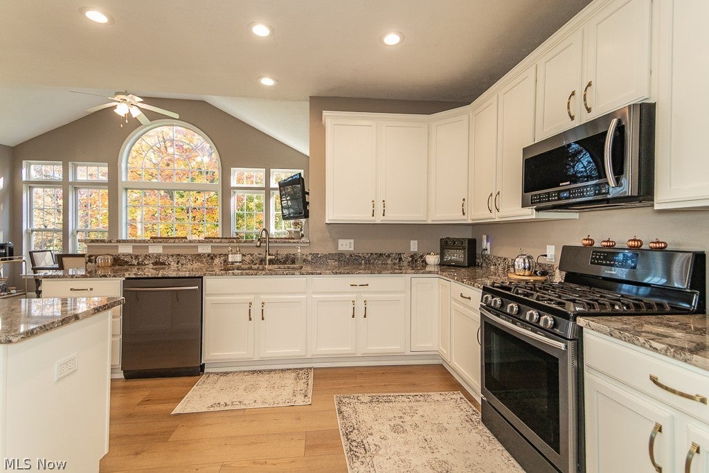 10138 Creekview Court