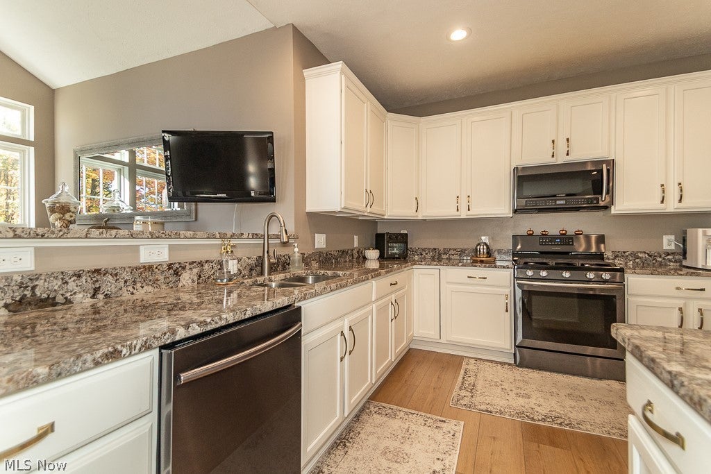 10138 Creekview Court
