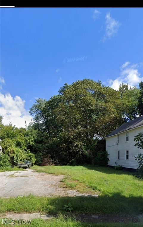Vacant Land For Sale - 2291 E 90th Street<br/> Cleveland, OH 44106