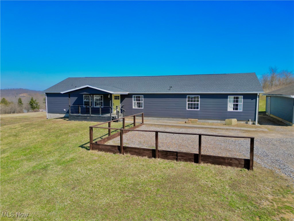 4700 Huggins Road, Zanesville, Ohio image 2