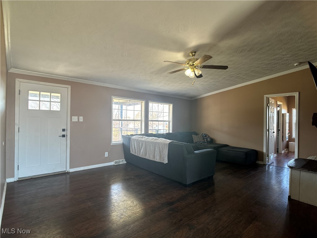 4700 Huggins Road, Zanesville, Ohio image 4