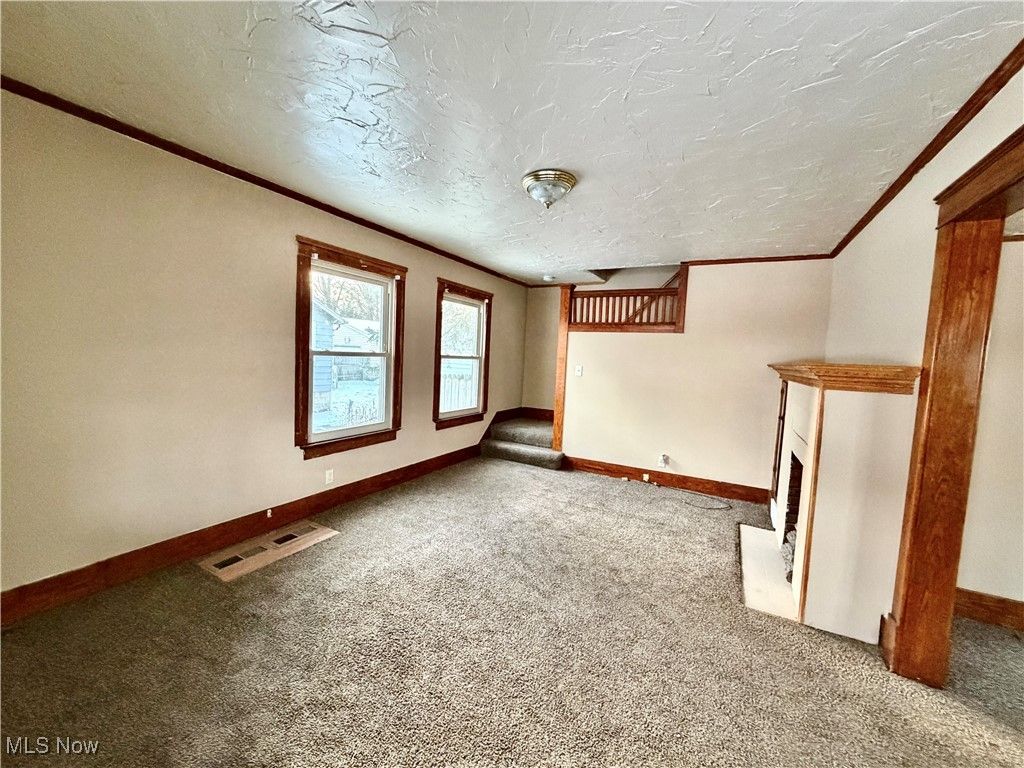 Photo of 1100 Woodbine Avenue SE, Warren, OH 44484 (MLS # 5179666)