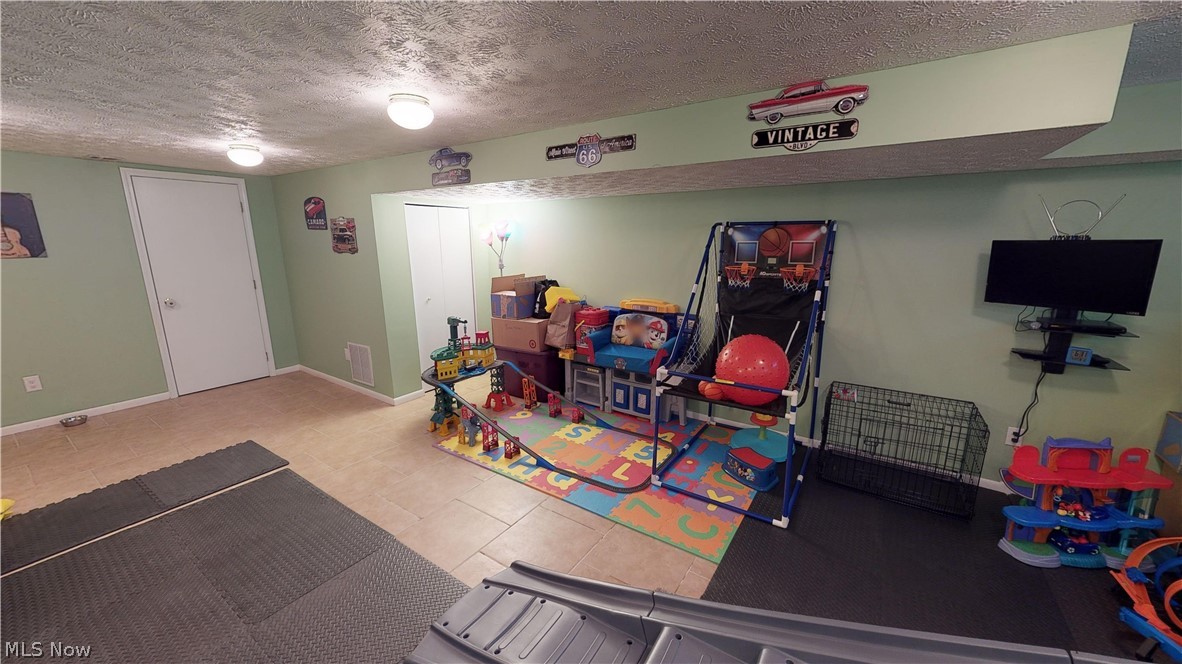 Cross Creek Condo - Residential