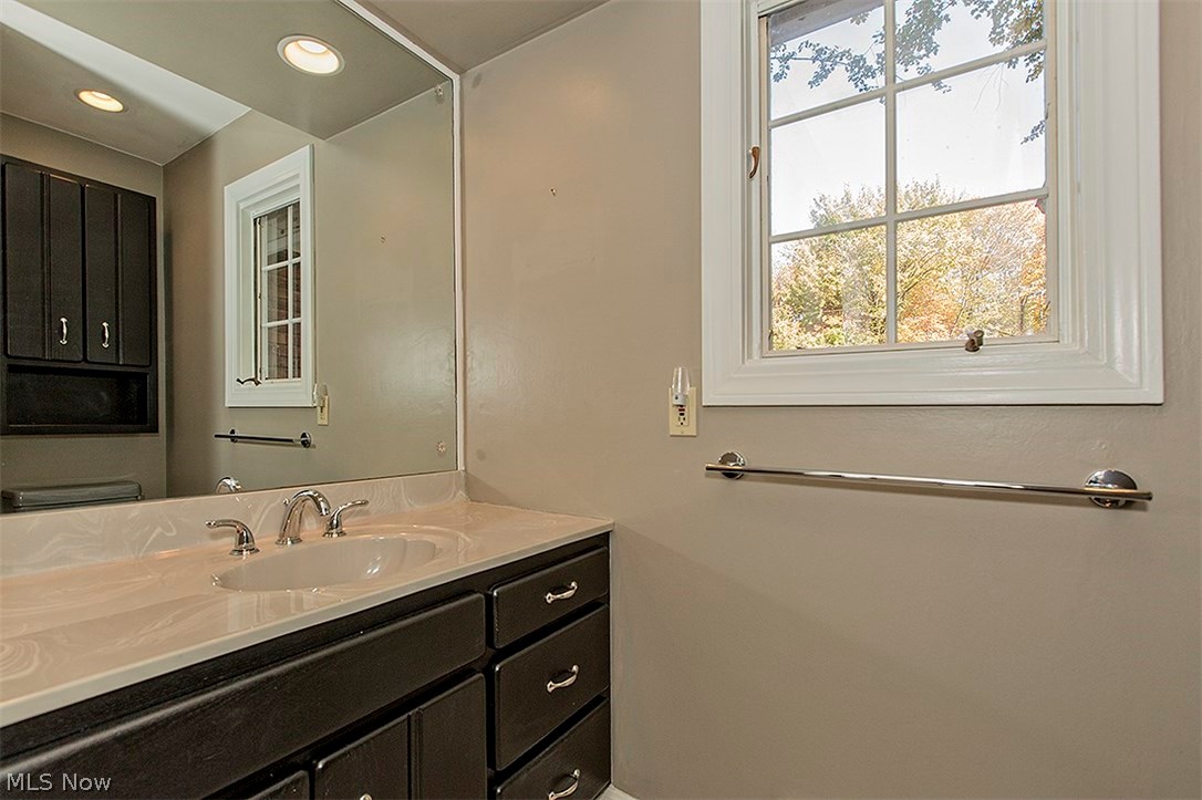 Bond Hill Estates Sub - Residential