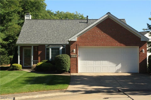 Townhouse For Sale - 22275 Harvest Oval Oval<br/> Strongsville, OH 44149