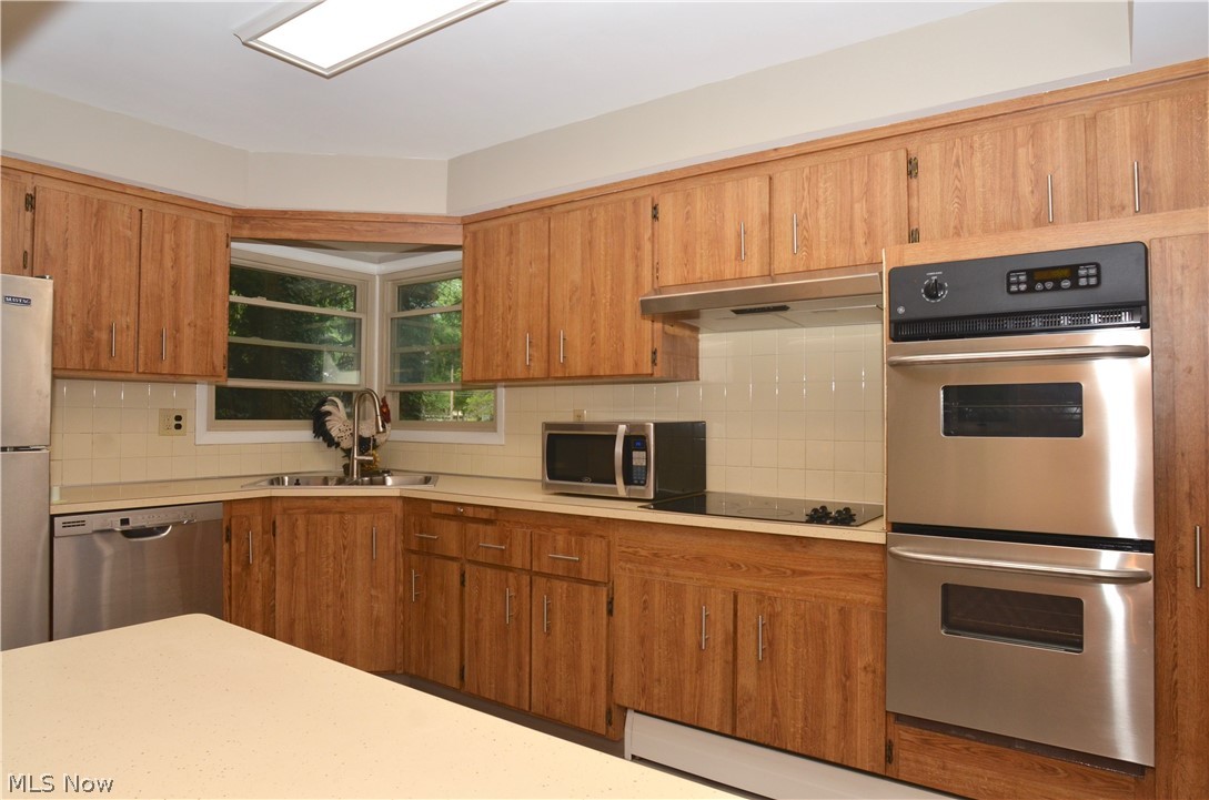 Lucy Picones Sub - Residential